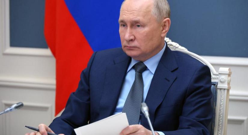 Putyin hűségnyilatkozatot várna el az Oroszországba belépő külföldiektől