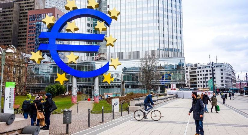 Borús az OECD jövőképe: az infláció tartós marad, a központi bankok jövőre is magasan tarthatják az alapkamatot