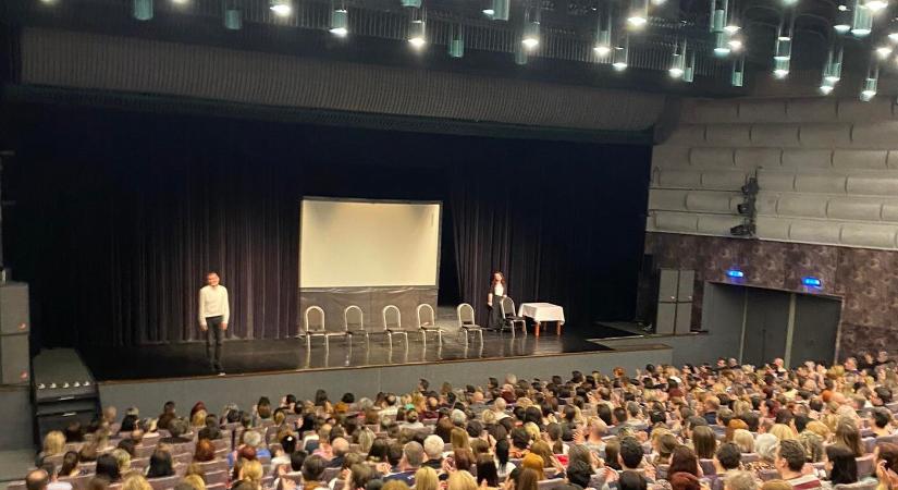 A legjobb vidéki kultúrházak közé kerülhet a komáromi VMK