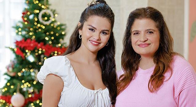 "Hoppá, nem kellett volna belerakni?" - Selena Gomez aranyosan bakizott a főzős műsorában
