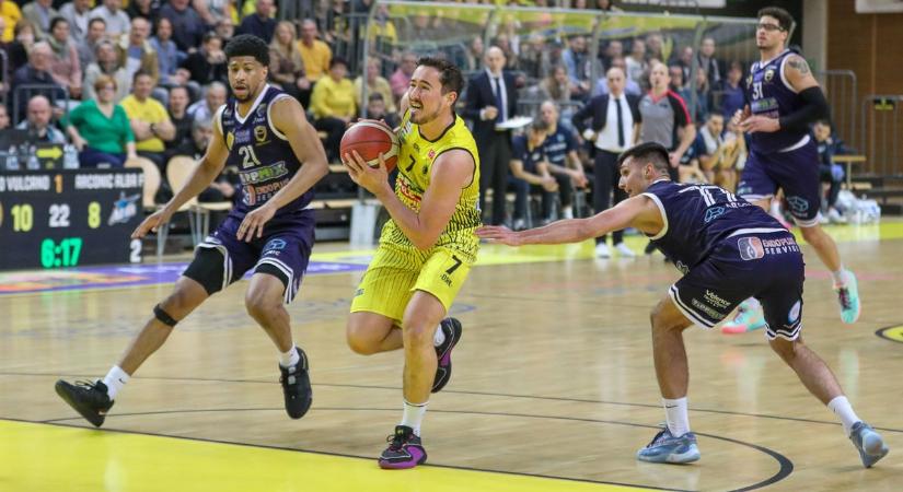 Elgázolta a Falco az eddig veretlen Albát - edzőmeccs lett a rangadóból! - fotók