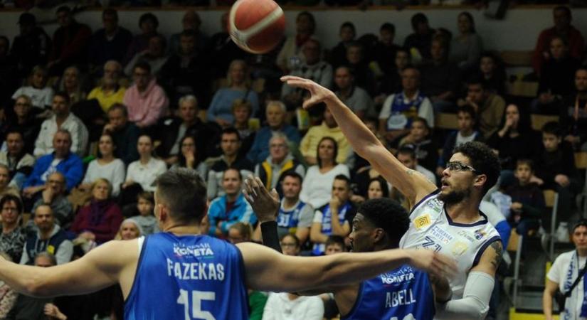 Magabiztosan nyerte a rangadót a bajnok Falco