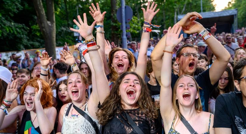 Könyv született a Campus Fesztivál történetéről
