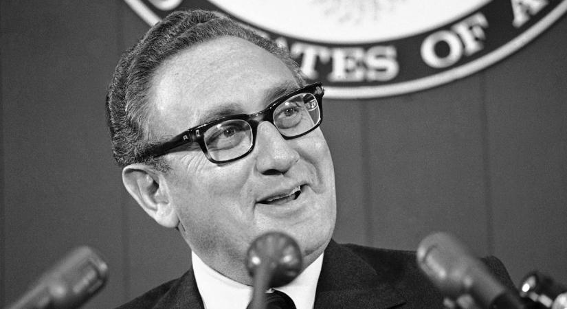 Így búcsúzik a világ Henry Kissingertől