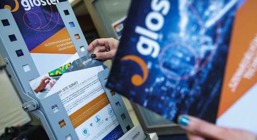 Milliárdos megbízást kapott a Gloster a Sony Music-tól
