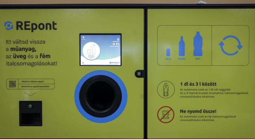 Később indulhat a kötelező visszaváltási rendszer a gyártók lobbitevékenysége miatt