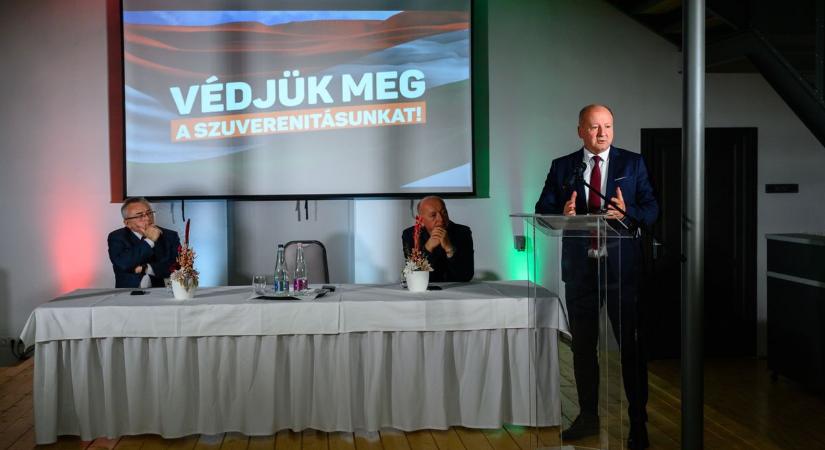 Simicskó István: szükség van arra, hogy a magyar emberek hallathassák hangjukat