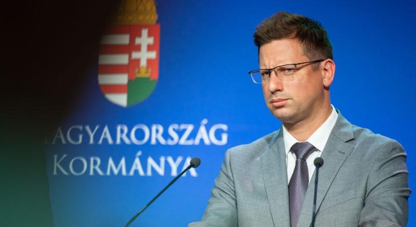 Gulyás Gergely ismerteti a kormány legfrissebb döntéseit