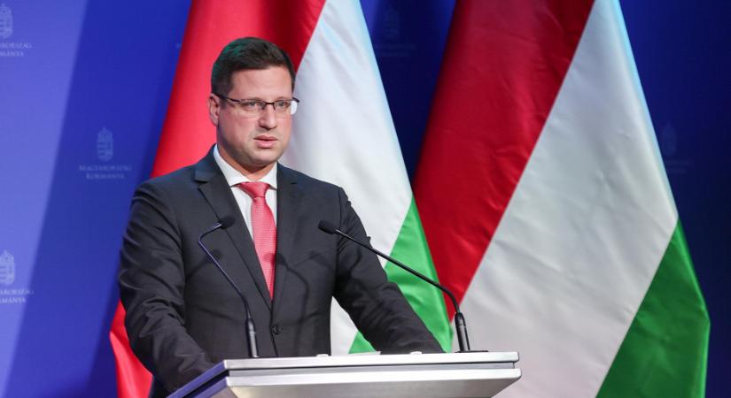 Gulyás Gergely: A kormány meghosszabbítja a kamatstopokat
