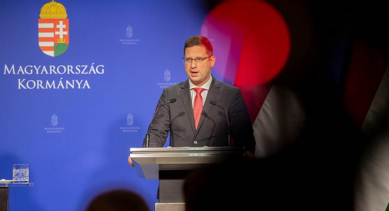 Gulyás Gergely: Nyugodtan tépjék össze a levelet, és dobják ki
