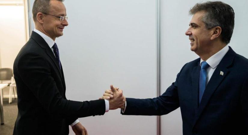 Szijjártó Péter az izraeli külügyminiszter segítségét kérte a Hamász fogságában lévő két magyar kiszabadítása érdekében