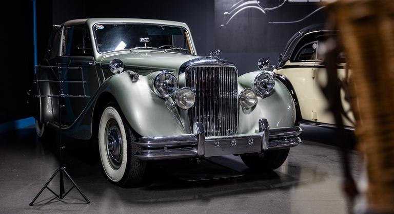 Először láthatóak együtt a legkülönlegesebb oldtimer autók Magyarországon