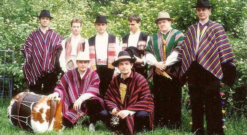 Ecuadori, perui és bolíviai örökzöldekkel ünnepli fennállásának 30. évfordulóját a Los Gringos