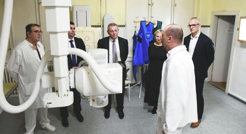 Digitális röntgengépet kapott a mezőtúri kórház