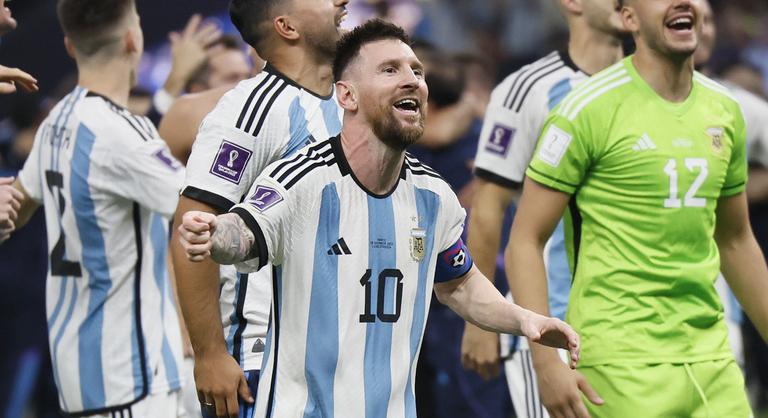 Őrületes rekordáron árverezhetik el Lionel Messi világbajnokságon viselt mezeit