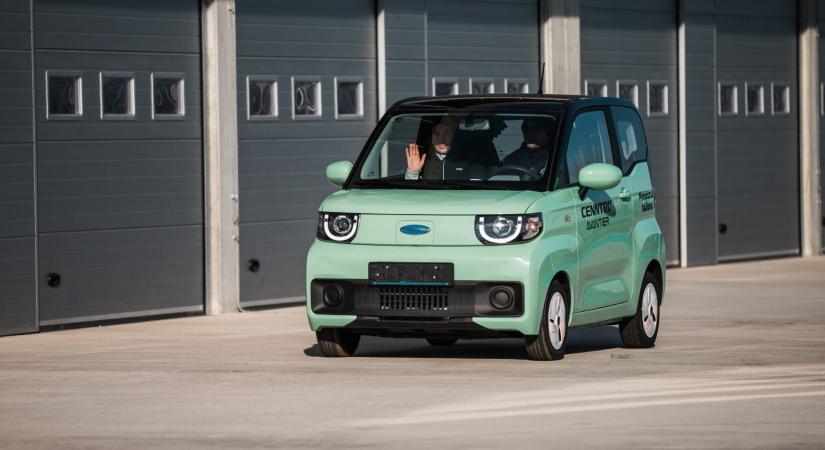 Ez a szuperolcsó elektromos autó fogja megváltoztatni a magyar városok utcaképét