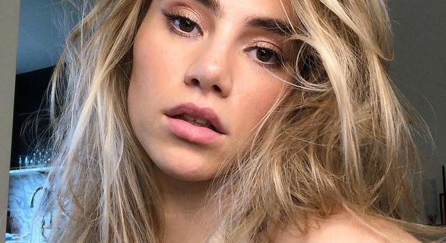 Robert Pattinson és Suki Waterhouse odáig van a boldogságtól, hogy gyermekük születik