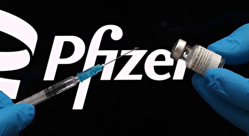 A koronavírus-vakcina miatt kapott pert a nyakába a Pfizer