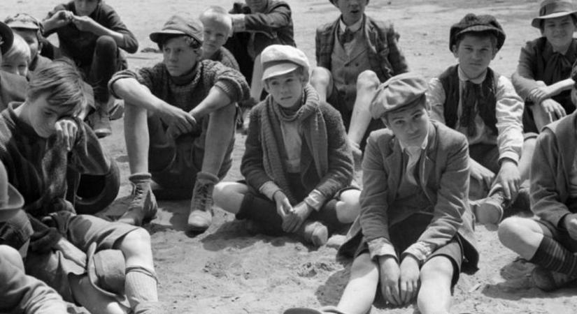 Hogy hívták a vörösingesek vezérét A Pál utcai fiúkban? 8 kérdés a legnépszerűbb kötelező olvasmányokból
