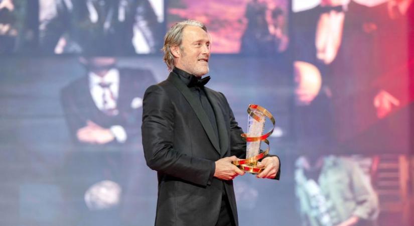 Néha rá kell jönnie, hogy szupersztár - Exkluzív interjú Mads Mikkelsennel