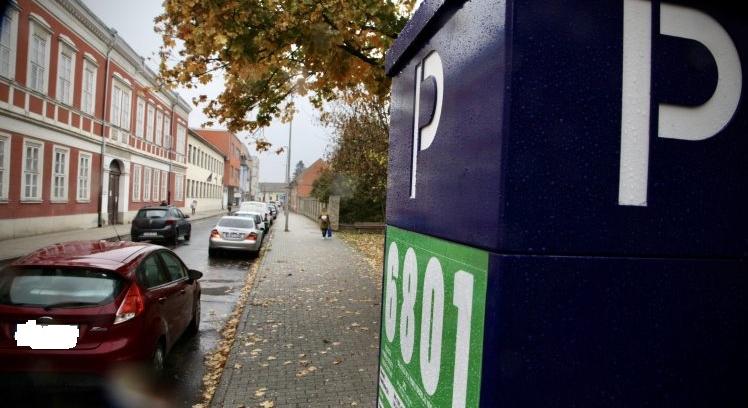 Mától lehet Vásárhelyen 2024-es parkolóbérleteket vásárolni