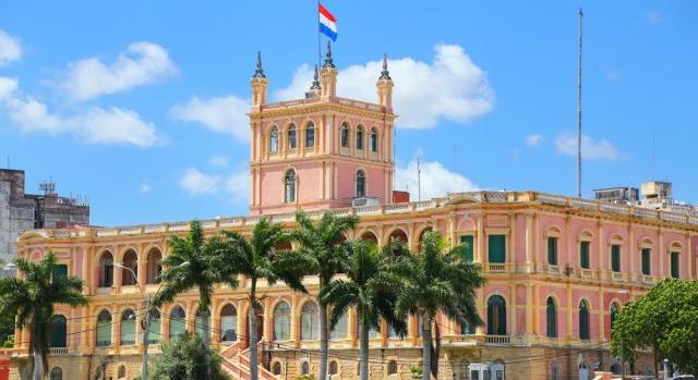 Nem létező országgal írt alá megállapodást a tisztviselő, leváltották