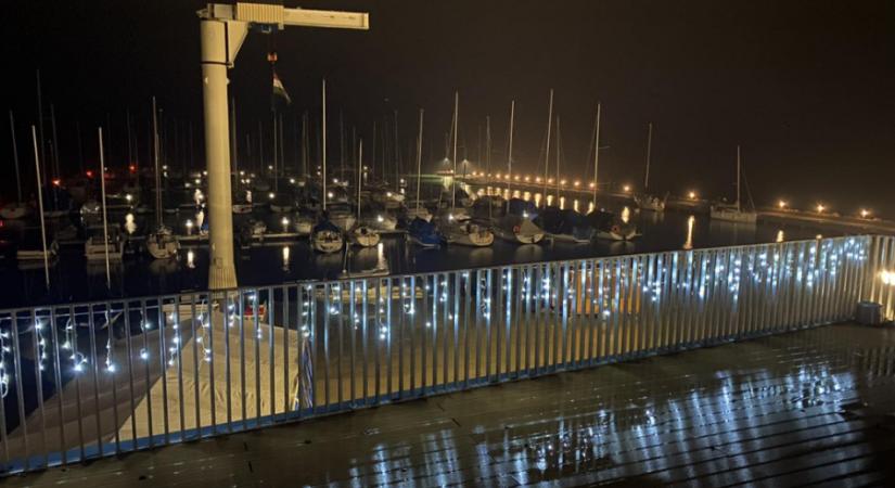 Adventi vásár és vitorlás nyílt edzés a Kékszalag Port - ban