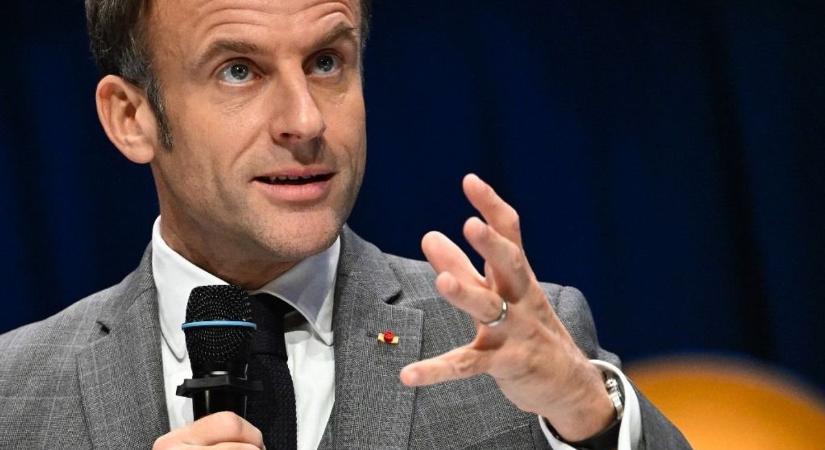 Ebbe belebukhat Macron: a leminősítés szélén a francia államadósság