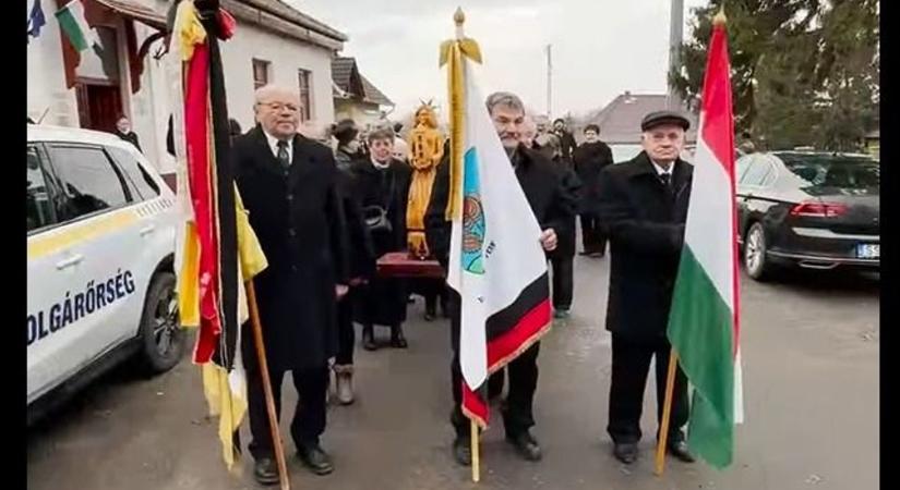 A bányászokra emlékeztek Rózsaszentmártonban  videó