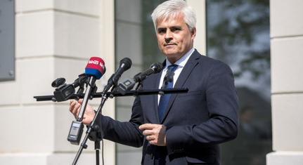 A kórházak adósságába bukhatott bele a főigazgató