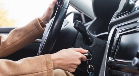 Kemény lépésről döntöttek, az autósok mégis megúszhatják a következményeit