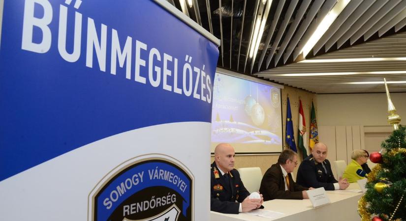 Nézd meg fotókon a rendőrségi rendezvényt!