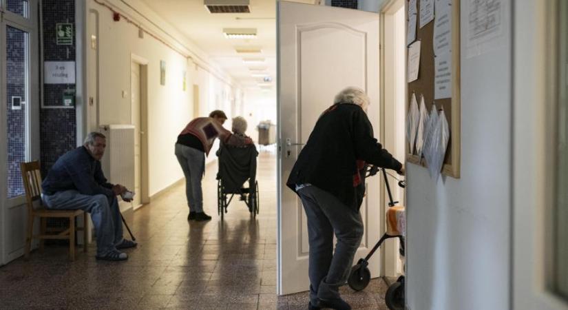 Megjelent az Orbán-kormány rendelete a januári nyugdíjemelésről