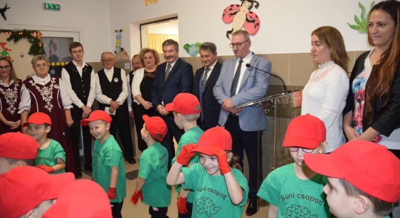 Átadták Nyíracsád első bölcsődéjét