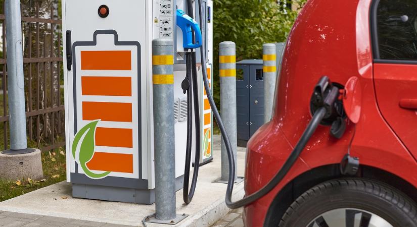Első ultragyors elektromos töltők Budán és Szegeden