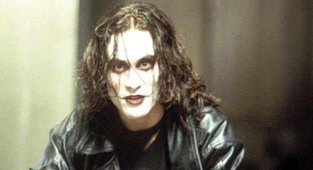 A tragikus igaz történet, amely inspirálta a tragédiába torkolló ‘A holló’ című filmet