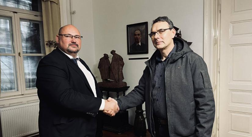 Zenélő játszótér lesz a Népkertben