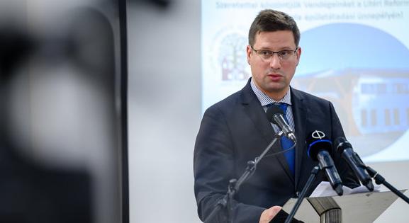 Gulyás Gergely: ha magyarok akarunk maradni, meg, kell őrizni keresztény hitünket
