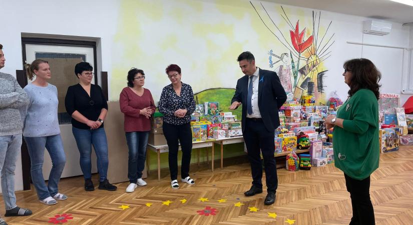 2,6 millió forint értékben kapnak játékokat az óvodások