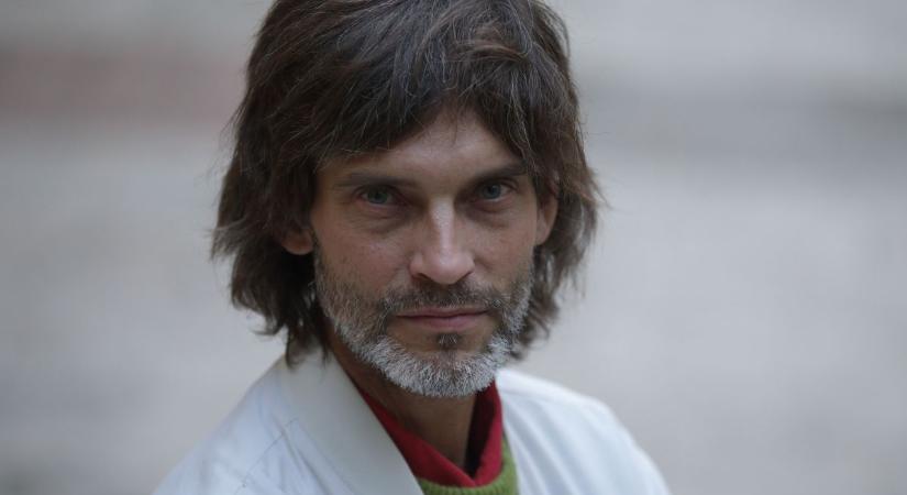 „Egy vidéki színháznál nem feltétlenül a szakmai sikerek az elsődlegesek” – Czukor Balázs rendezővel beszélgettünk