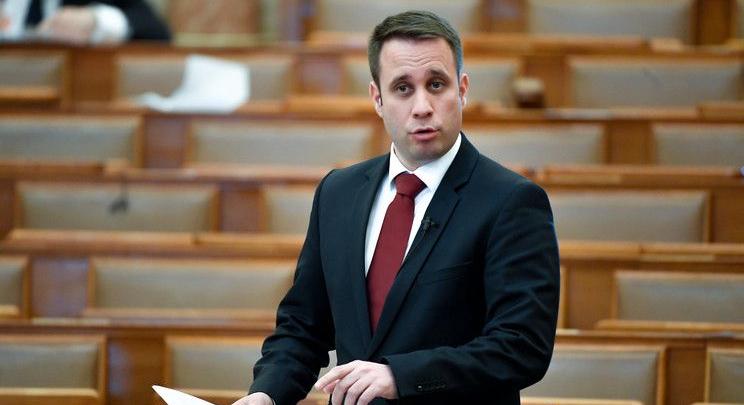 Mennyibe kerülne Ukrajna uniós csatlakozása? – kérdezi Dömötör