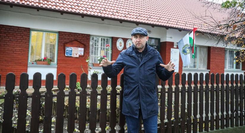 Új tető védi a beázástól a rákócziújfalui hivatalt