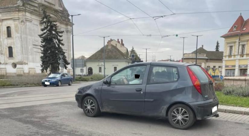 Ismét a forgalommal szemben hajtott Vásárhelyen egy autós