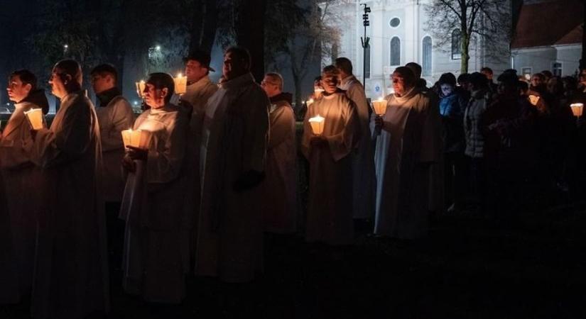 Adventi kiállítás nyílik a Rege Galériában