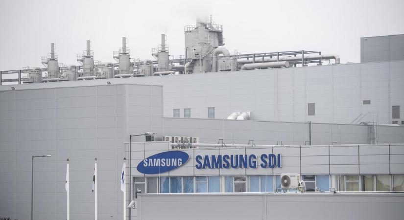 Új határozat: felfüggesztették a gödi Samsung-gyár éjszakai működését