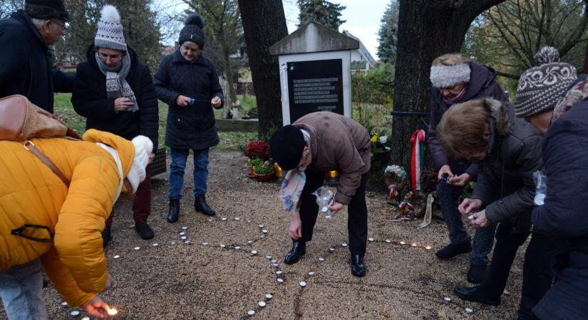 Megemlékeztek József Attiláról Balatonszárszón