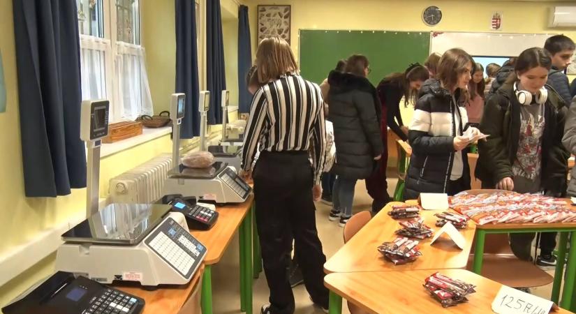 Nyílt nap Szekszárdon – a Bezerédj István Technikum fogadta a pályaválasztás előtt álló tanulókat