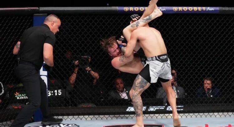 Ilyen sem volt még: egymás után két földhözvágós KO született az austini UFC-gálán!