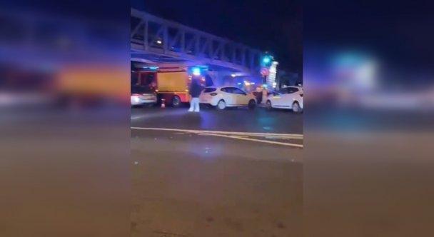 Késsel és kalapáccsal támadt járókelőkre egy féri Párizsban, egy ember meghalt