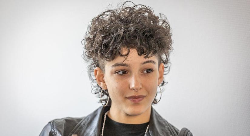 "Nem voltam egy cicáskodó lány" - Tinikoráról vallott a TV2 dögös sztárja